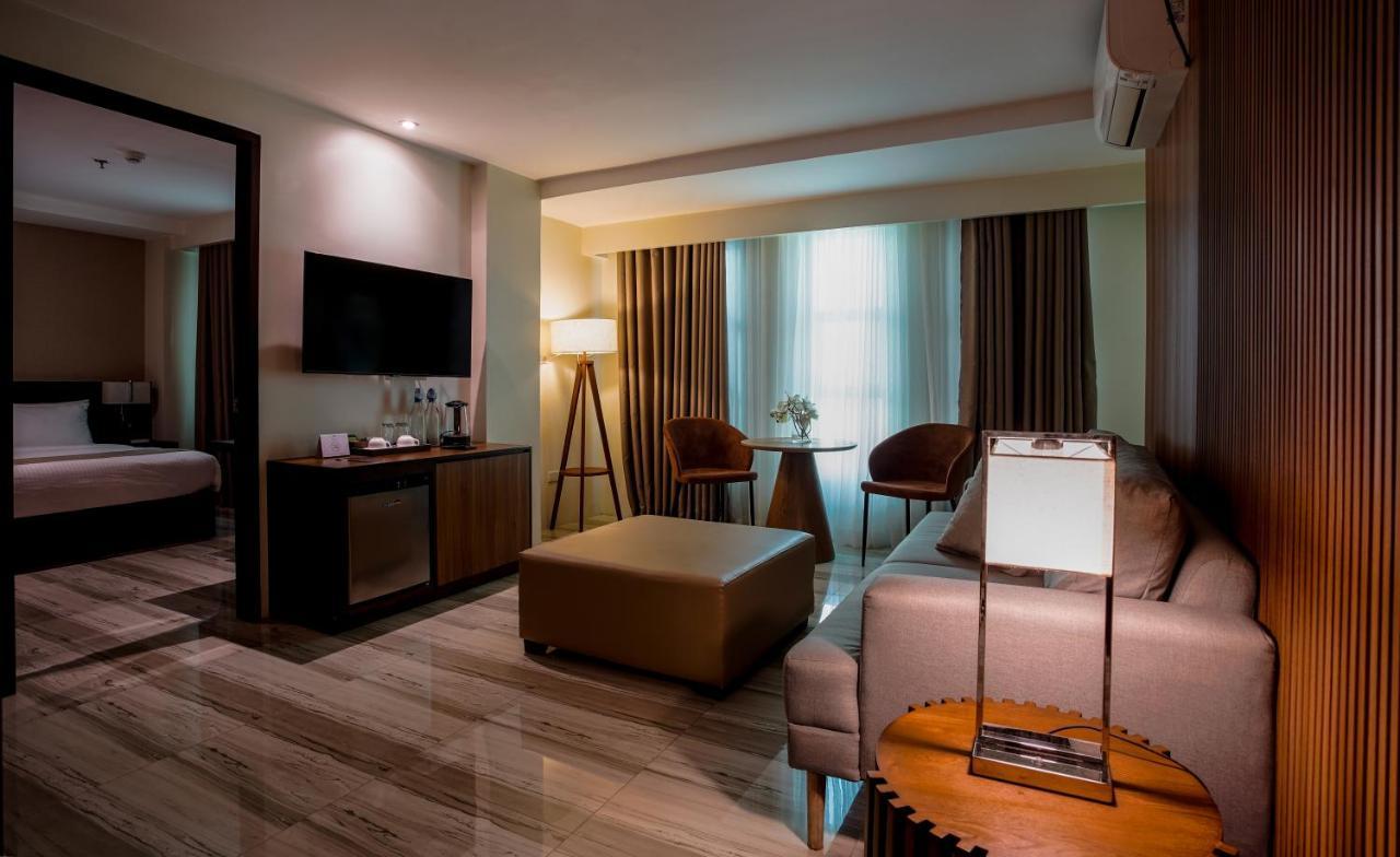 Hotel Areca Legazpi Exteriér fotografie