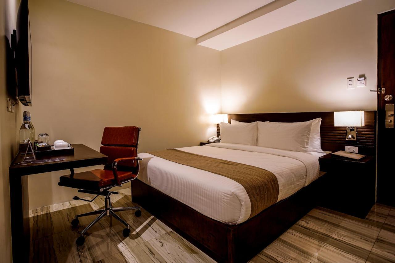 Hotel Areca Legazpi Exteriér fotografie
