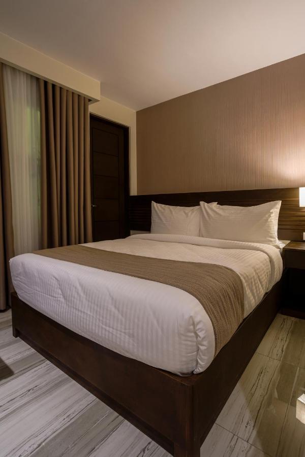 Hotel Areca Legazpi Exteriér fotografie