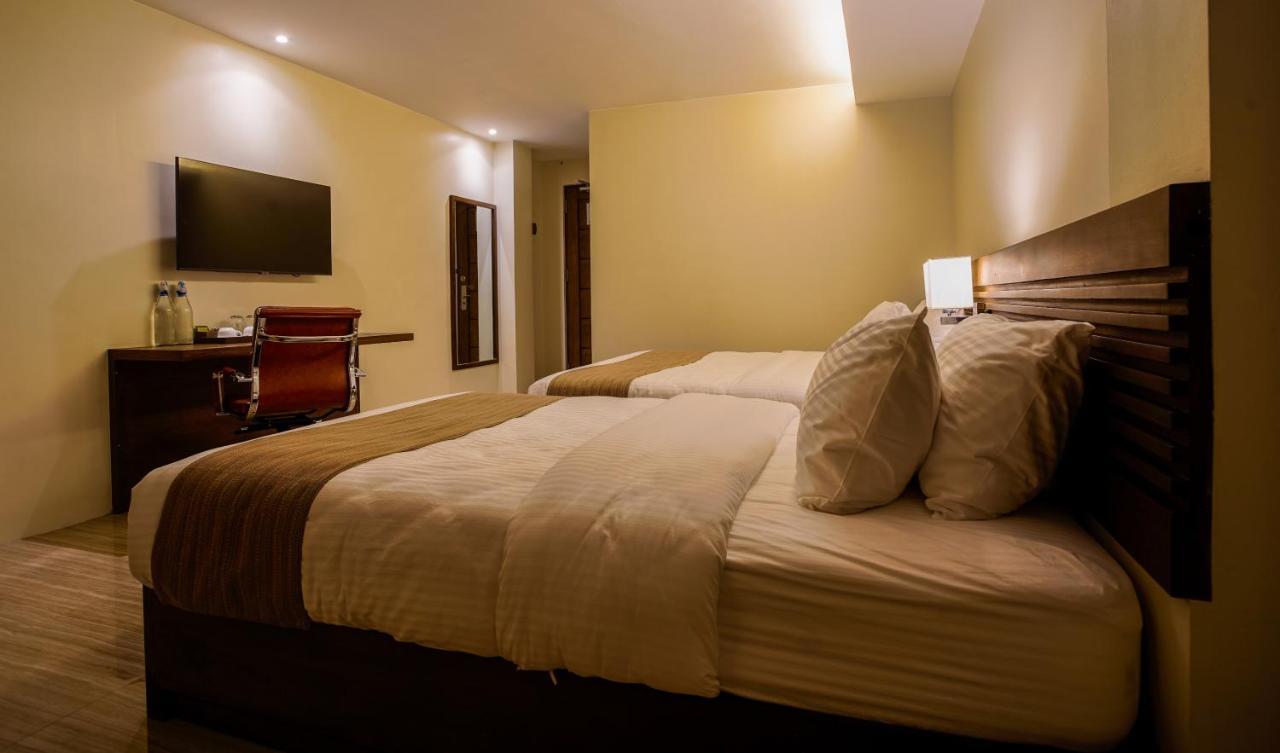 Hotel Areca Legazpi Exteriér fotografie